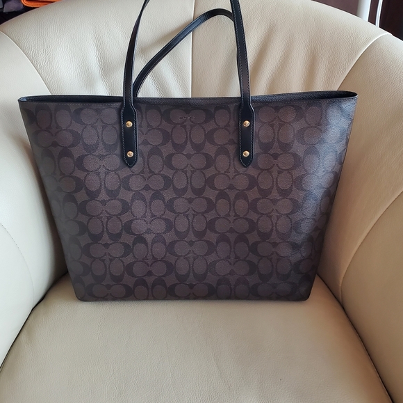 NWT - Coach Tote "C" Icon - Picture 2 of 8